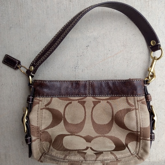 Coach purse - Picture 1 of 3